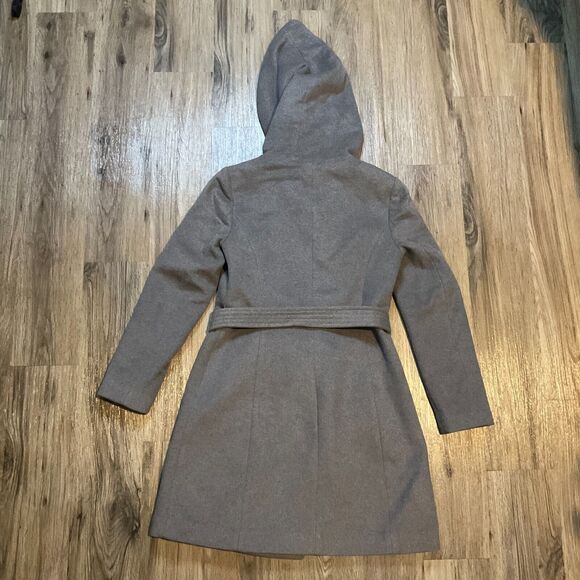 Cole Haan Woman Wool Coat Mid-length Size 6 Gray Belted Asymmetrical Zip Lined‎ - Picture 7 of 13